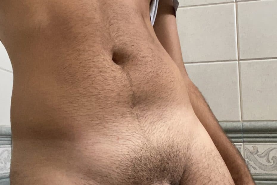 Hairy guy with a big dick