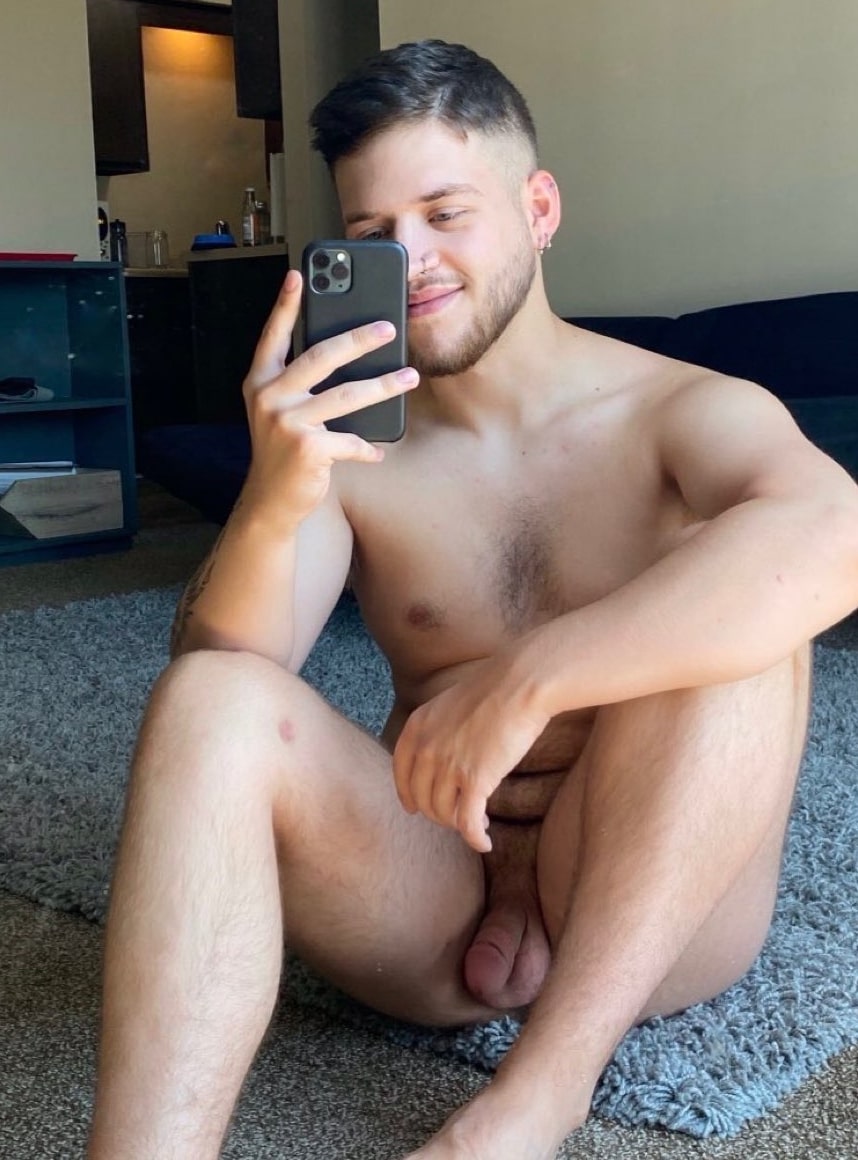 Nude handsome selfie guy - Penis Pictures