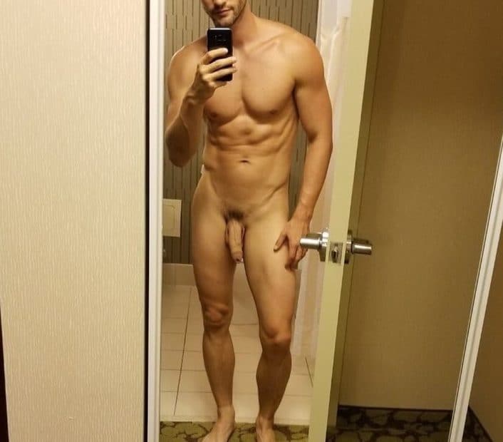 Sexy nude muscular guy